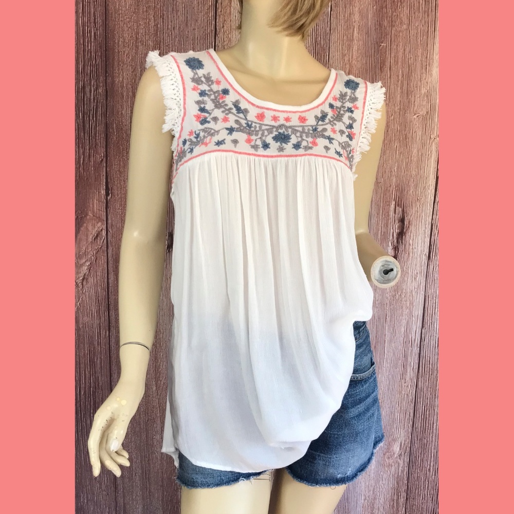 Bailey & Chloe Boho Embroidered Tunic Top Fringe M